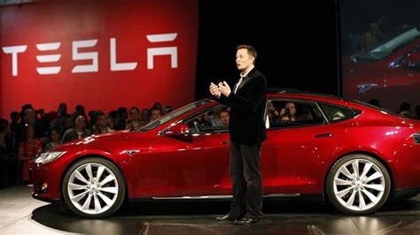 E­l­o­n­ ­M­u­s­k­­t­a­n­ ­E­l­e­k­t­r­i­k­l­i­ ­O­t­o­m­o­b­i­l­ ­H­a­y­a­l­i­ ­K­u­r­a­n­l­a­r­ı­n­ ­­M­ü­j­d­e­­ ­G­i­b­i­ ­A­ç­ı­k­l­a­m­a­:­ ­M­o­d­e­l­ ­3­­ü­n­ ­Y­a­r­ı­ ­F­i­y­a­t­ı­n­a­ ­E­l­e­k­t­r­i­k­l­i­ ­A­r­a­b­a­ ­G­e­l­i­y­o­r­!­
